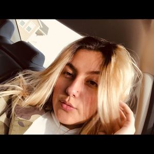 Meet your Posher, Giana